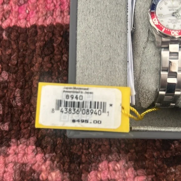 NIB Invicta Staiess Steel Small Watch Retail $495 - Picture 4 of 6